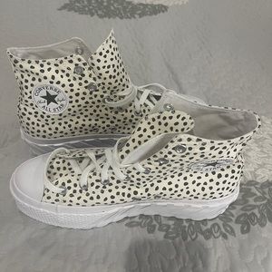 Converse white and black dots